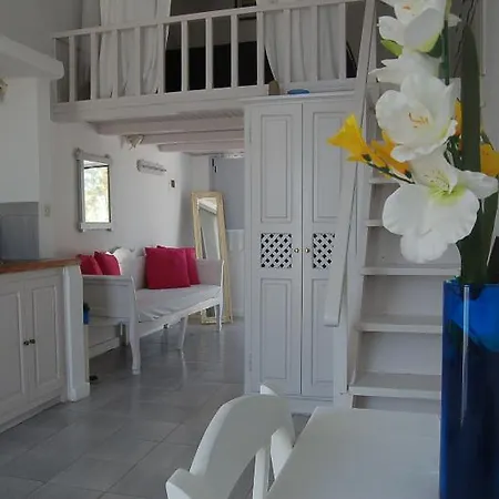 Atlantida 3* Foinikia (Santorini)
